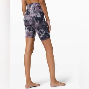 Lululemon women’s tye dye biker shorts size 6